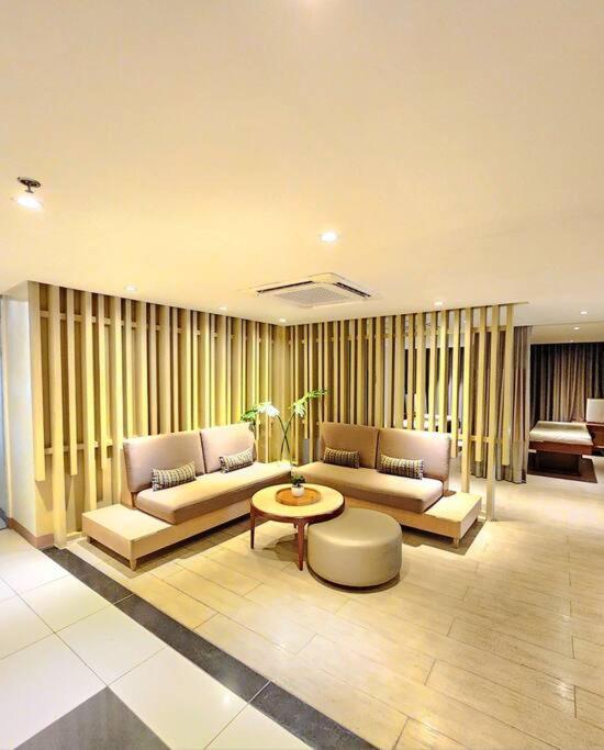 Cosy Executive 1 Bedroom Uptown Parksuites Ultra Fast Internet Манила Экстерьер фото