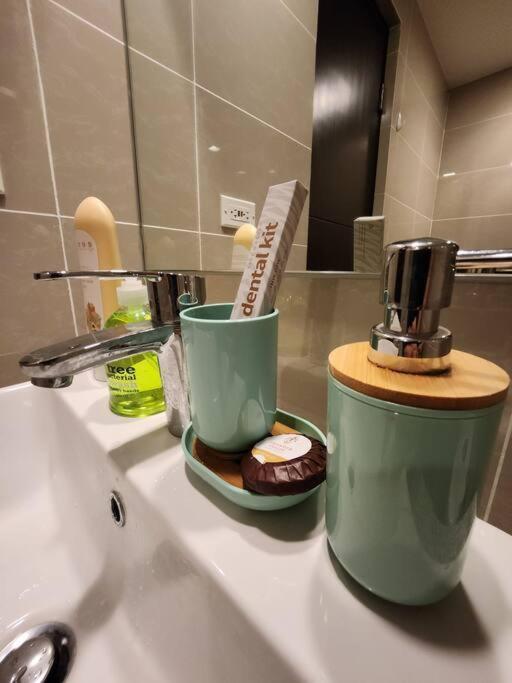 Cosy Executive 1 Bedroom Uptown Parksuites Ultra Fast Internet Манила Экстерьер фото